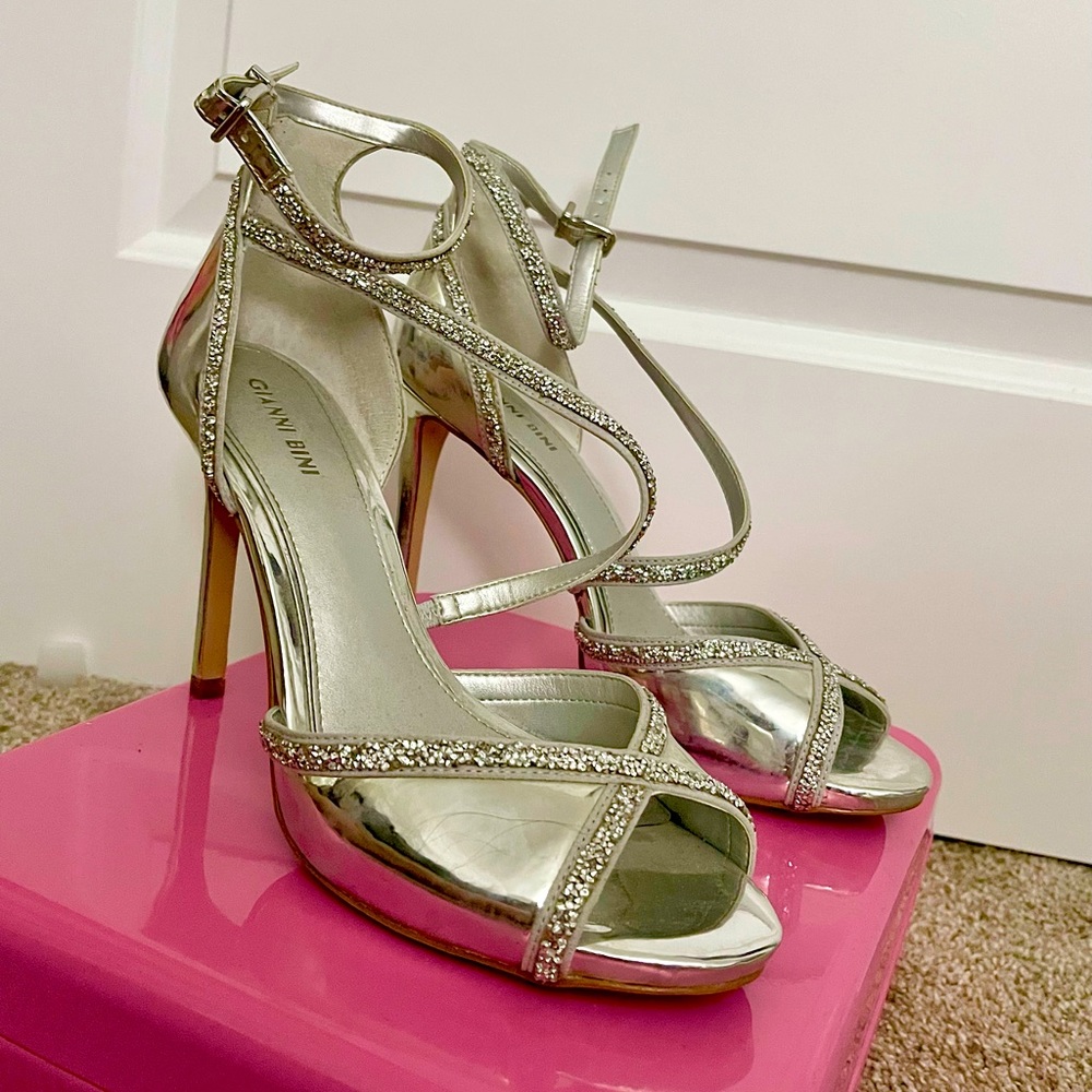 Gianni bini silver heels 🤍✨